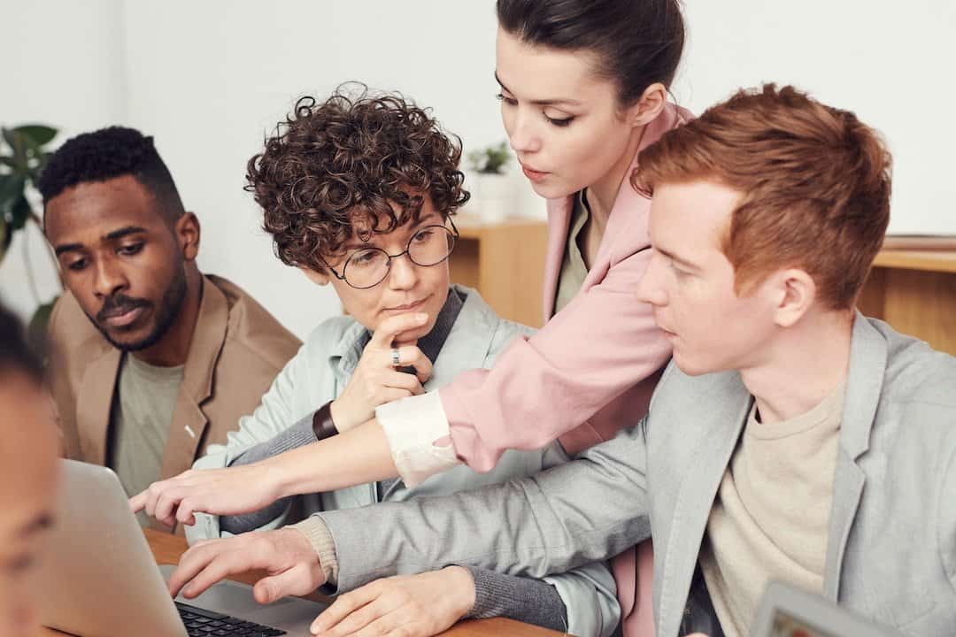 pexels-fauxels-3182755